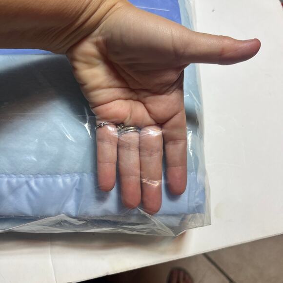 Cuddle Time Deluxe Baby Blanket Woven acrylic blue 36 x 45 nursery soft warm - Picture 7 of 10